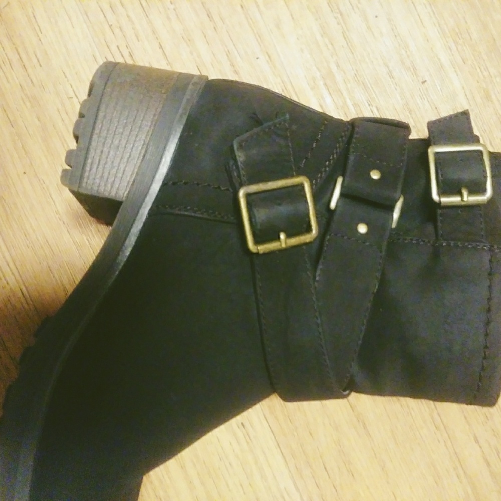 White Mountain Strapped Booties - image 4